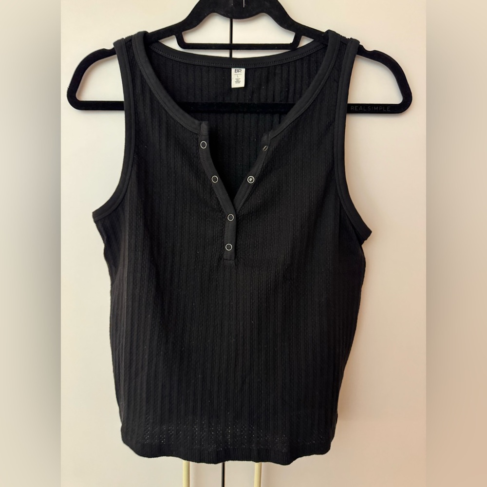 NWT Black Top